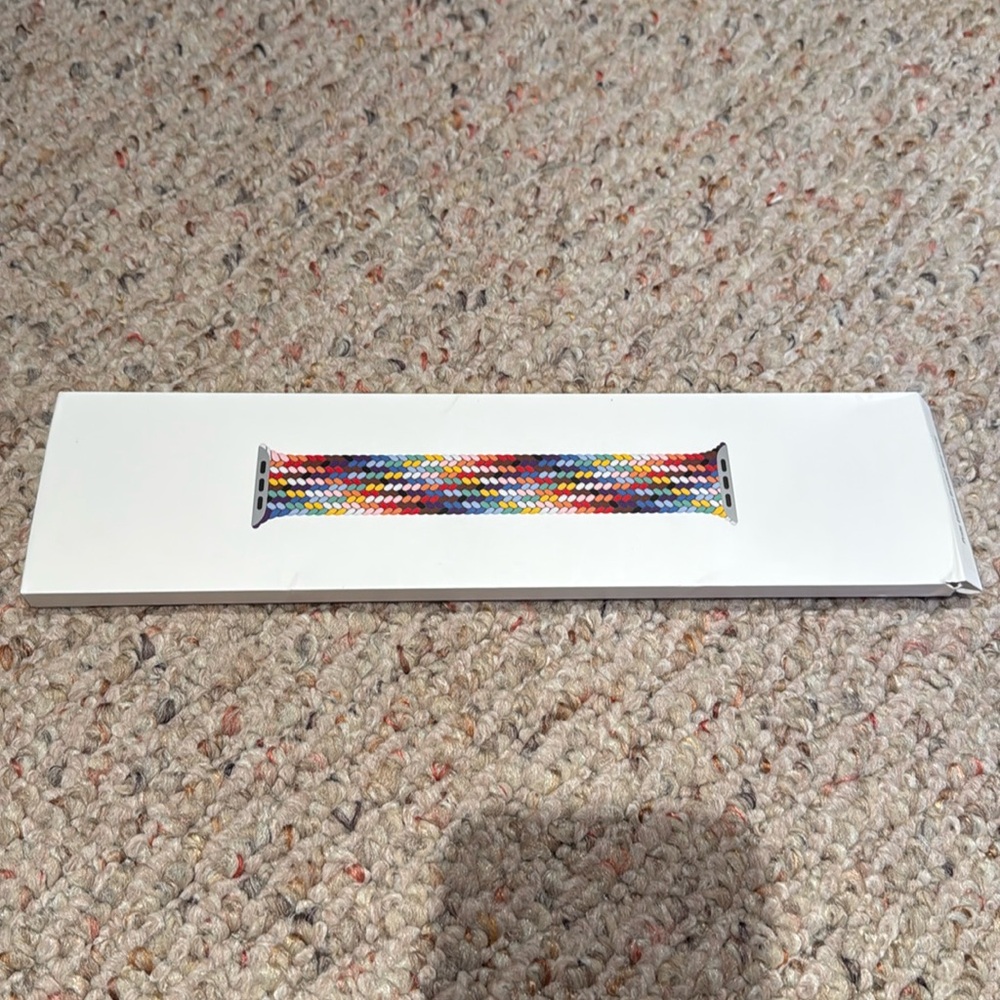 Apple Watch 44mm Pride Editien Braider Solo Loop Size 10